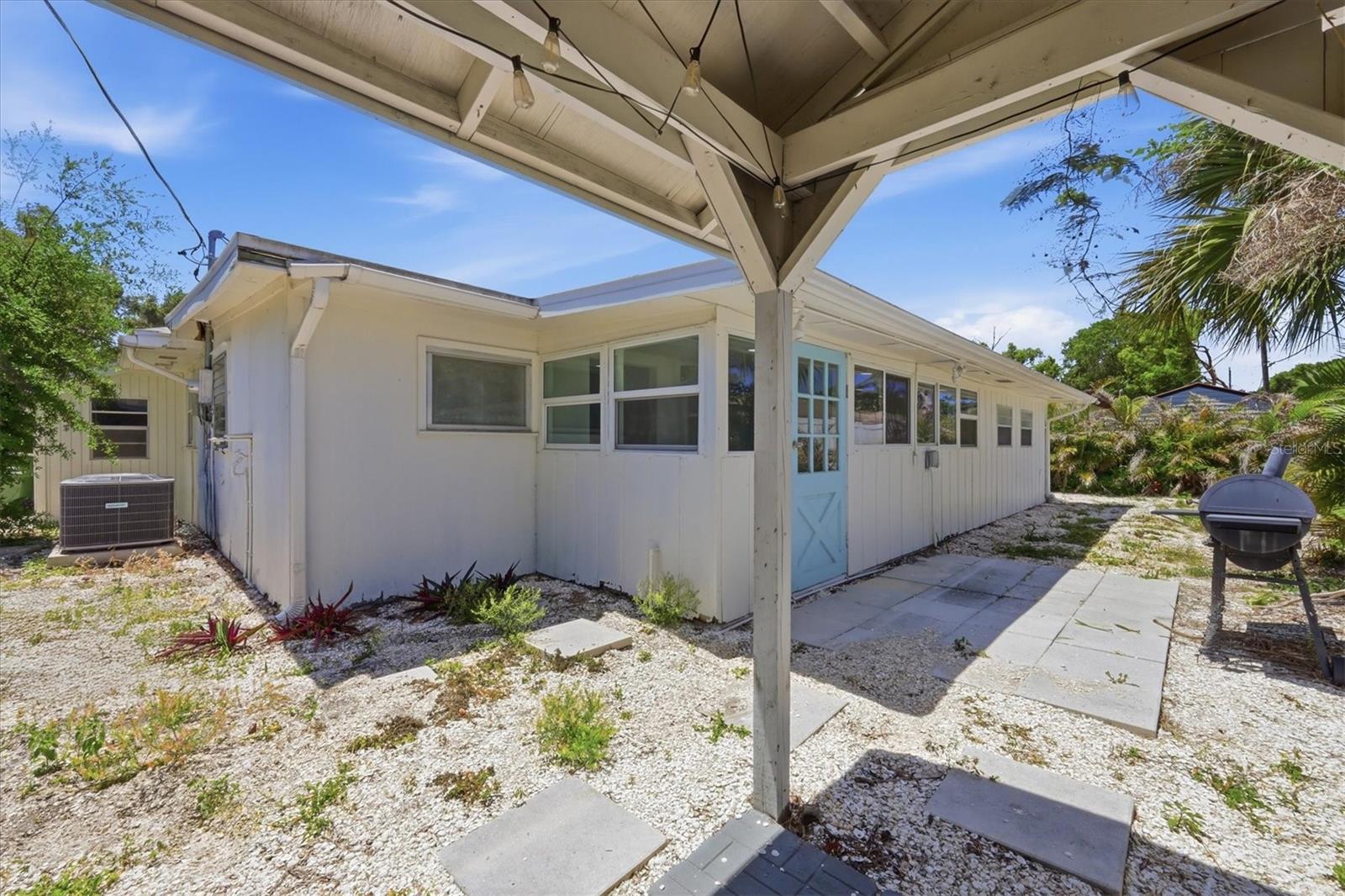 2901 POPLAR ST, SARASOTA, FL, 34237