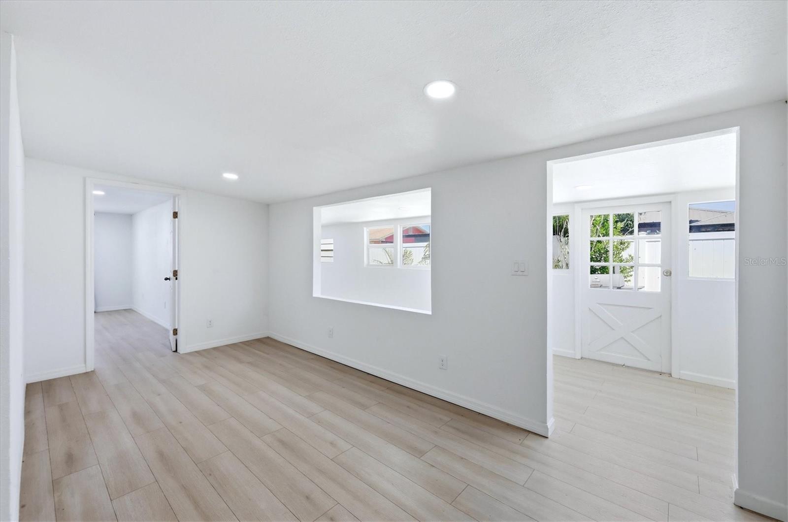 2901 POPLAR ST, SARASOTA, FL, 34237