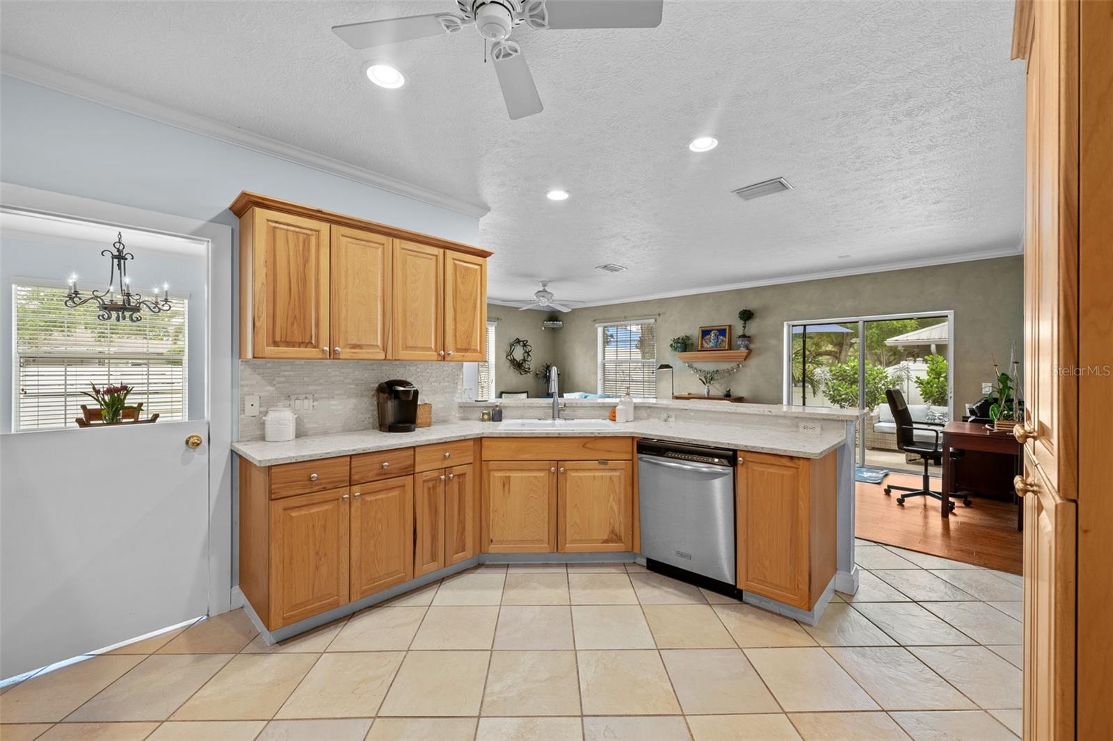 3217 W BAY AVE, TAMPA, FL, 33611