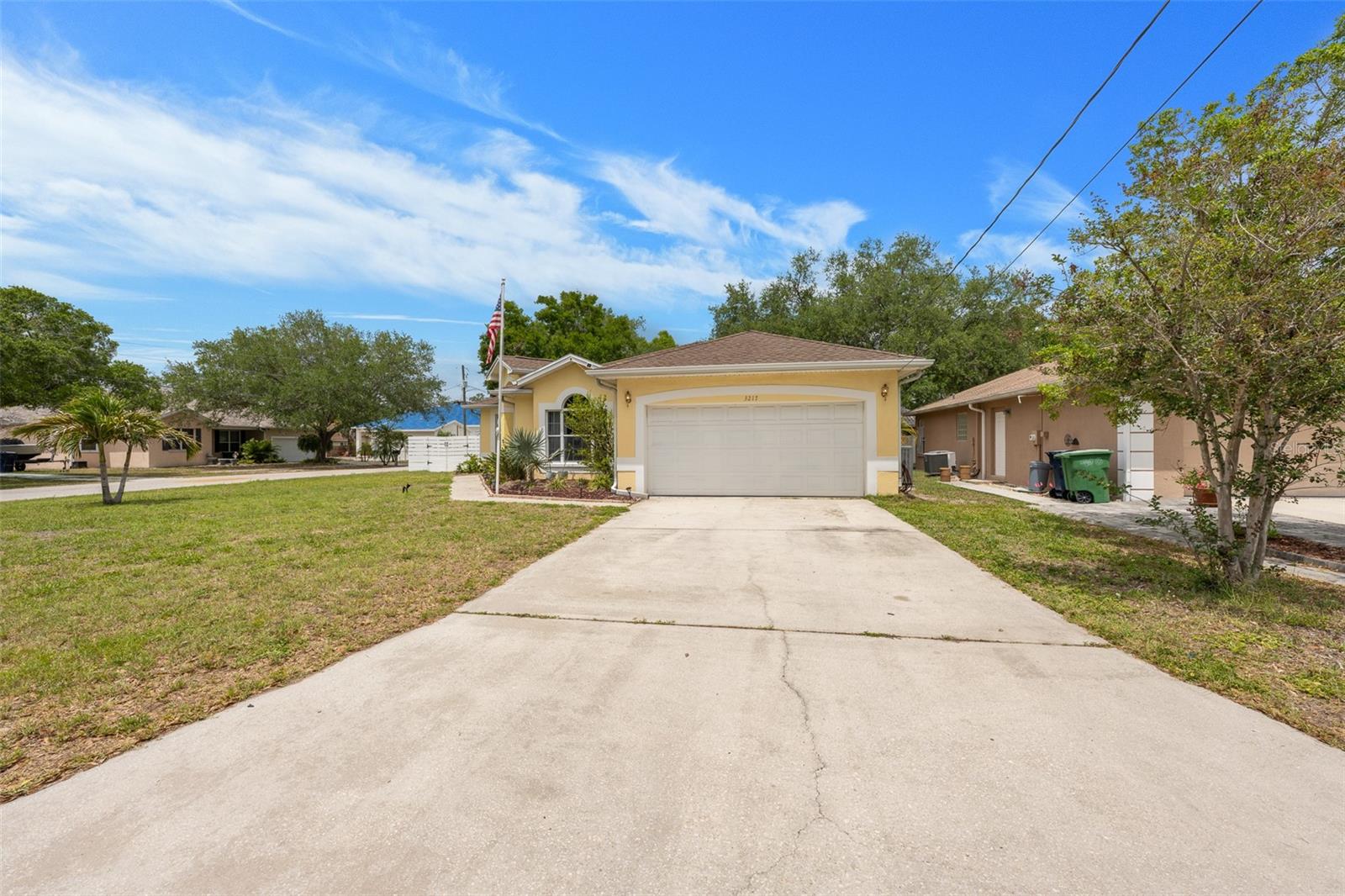 3217 W BAY AVE, TAMPA, FL, 33611