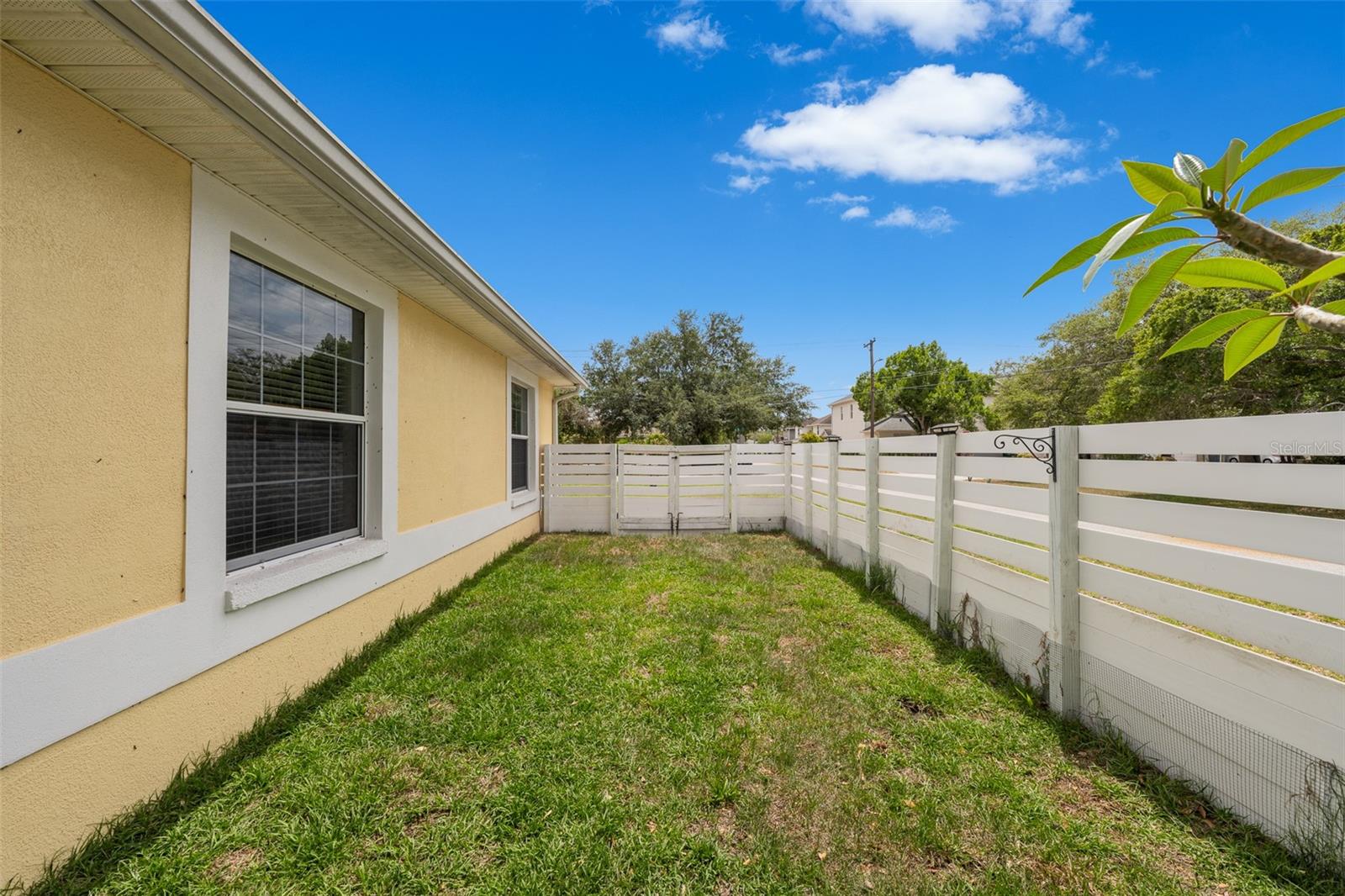 3217 W BAY AVE, TAMPA, FL, 33611