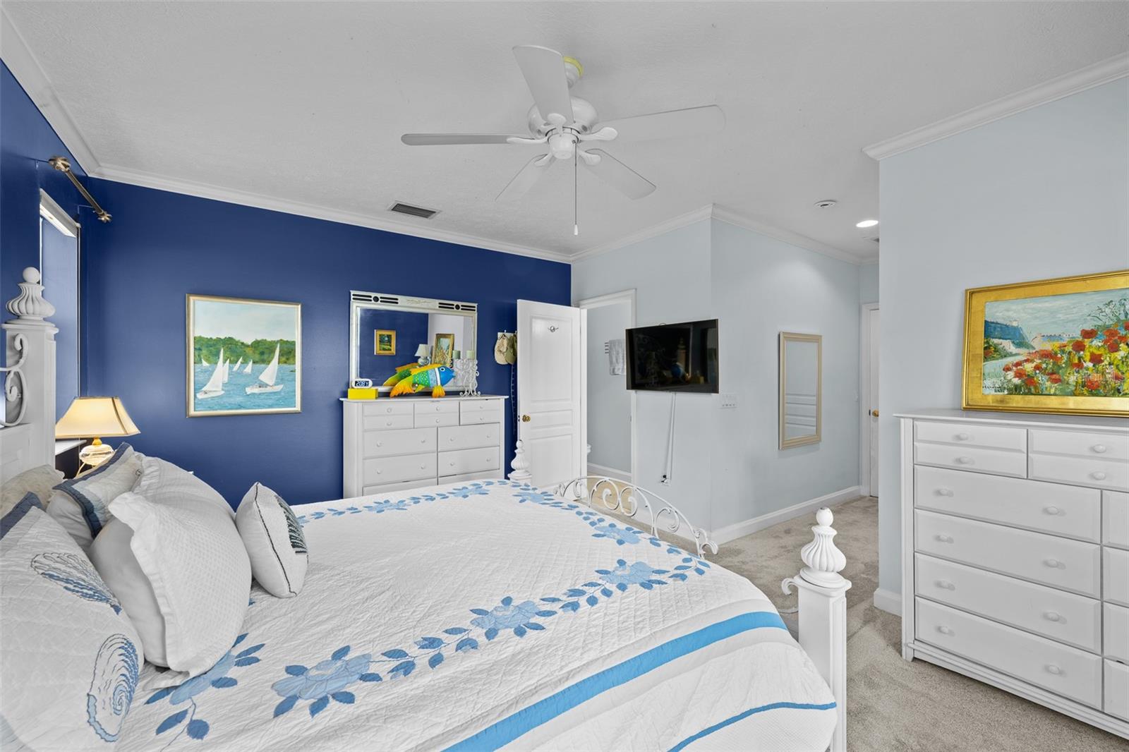 3217 W BAY AVE, TAMPA, FL, 33611