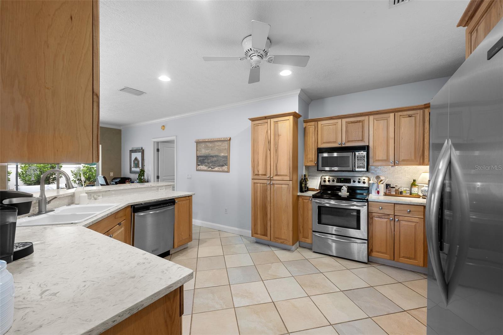 3217 W BAY AVE, TAMPA, FL, 33611