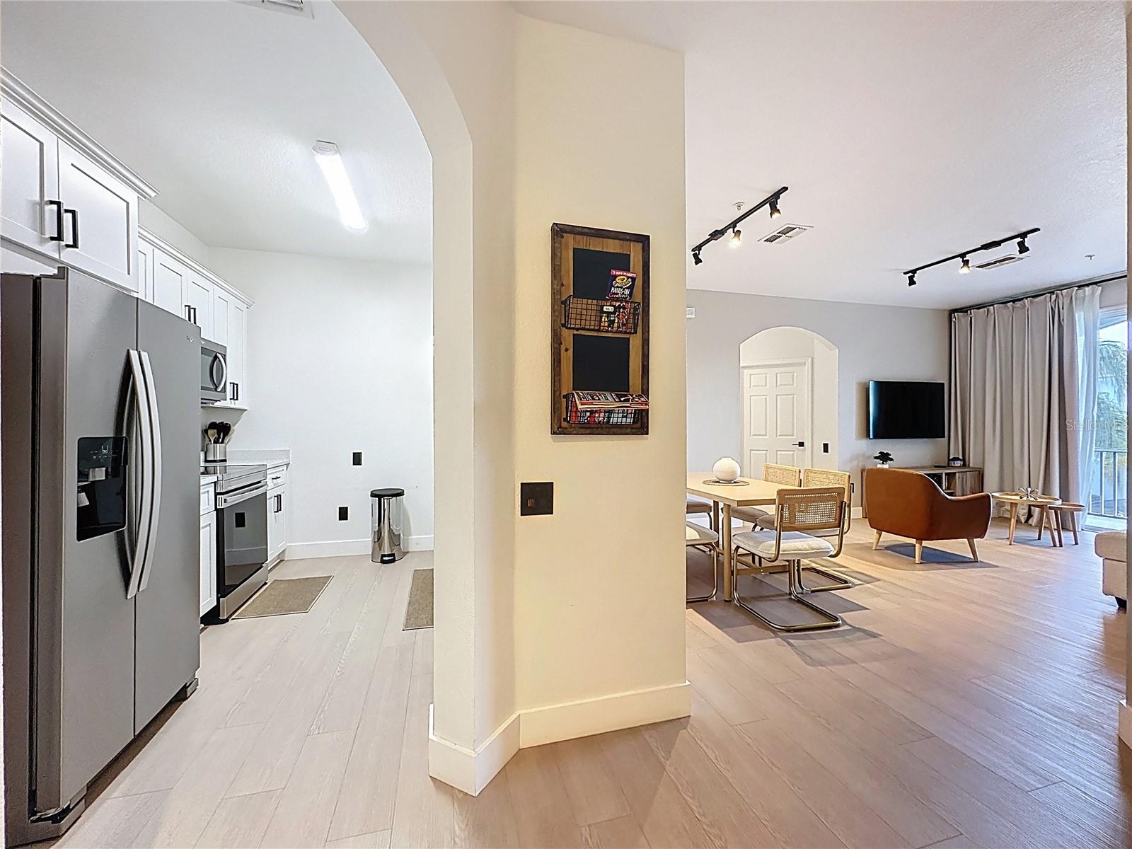 2300 BUTTERFLY PALM WAY #203, KISSIMMEE, FL, 34747