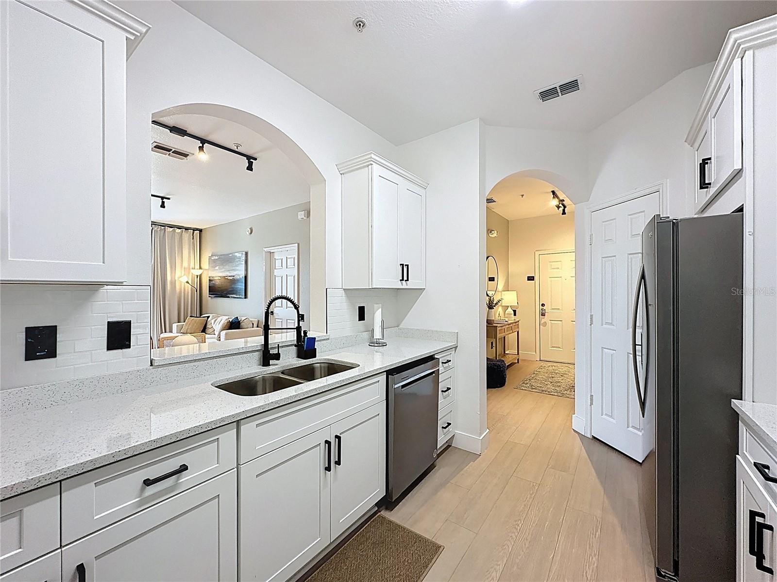 2300 BUTTERFLY PALM WAY #203, KISSIMMEE, FL, 34747