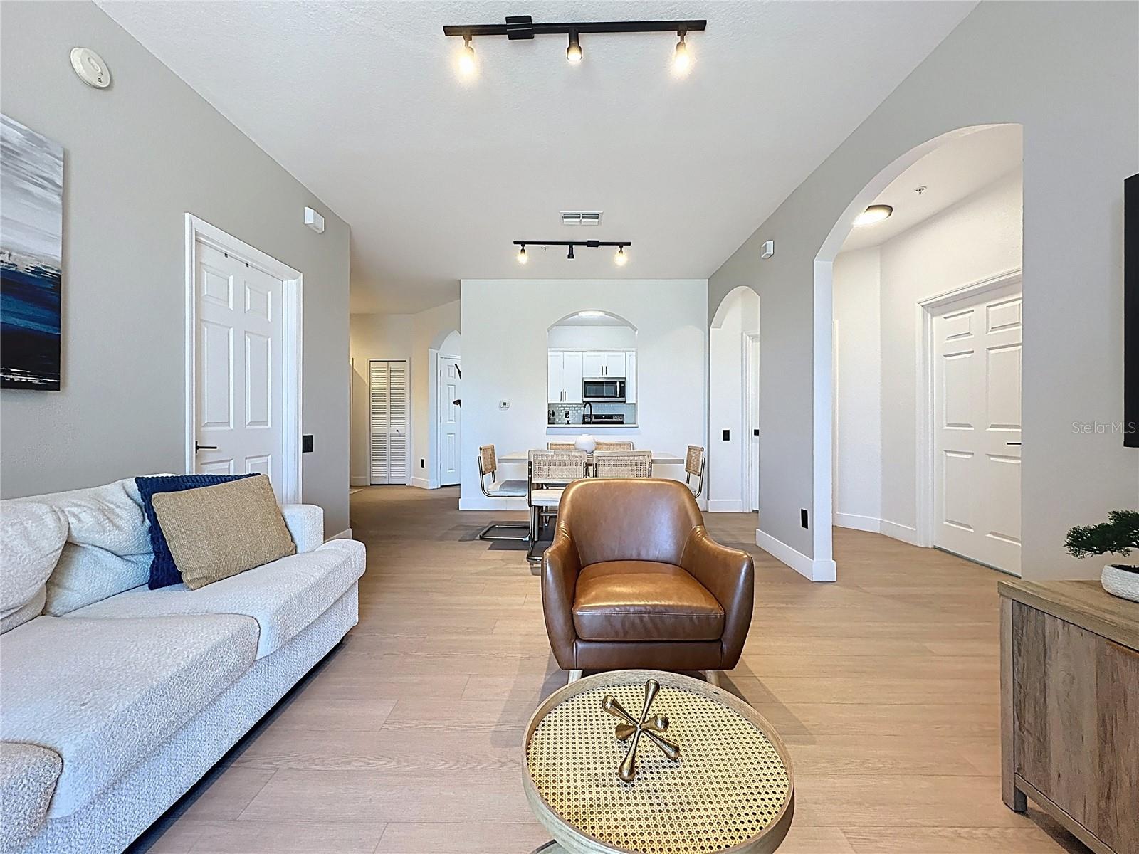 2300 BUTTERFLY PALM WAY #203, KISSIMMEE, FL, 34747