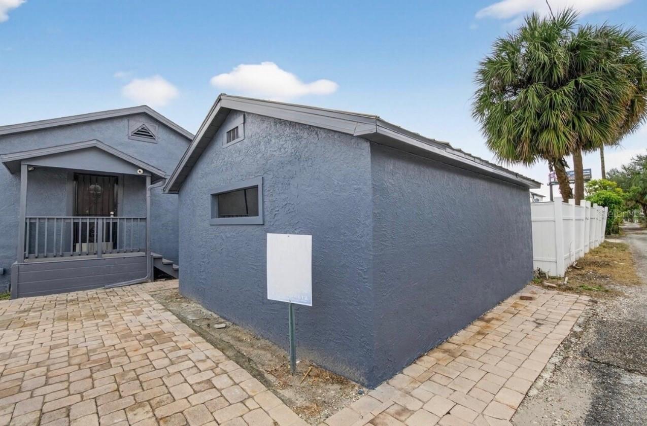 1305 N ARMENIA AVE, TAMPA, FL, 33607