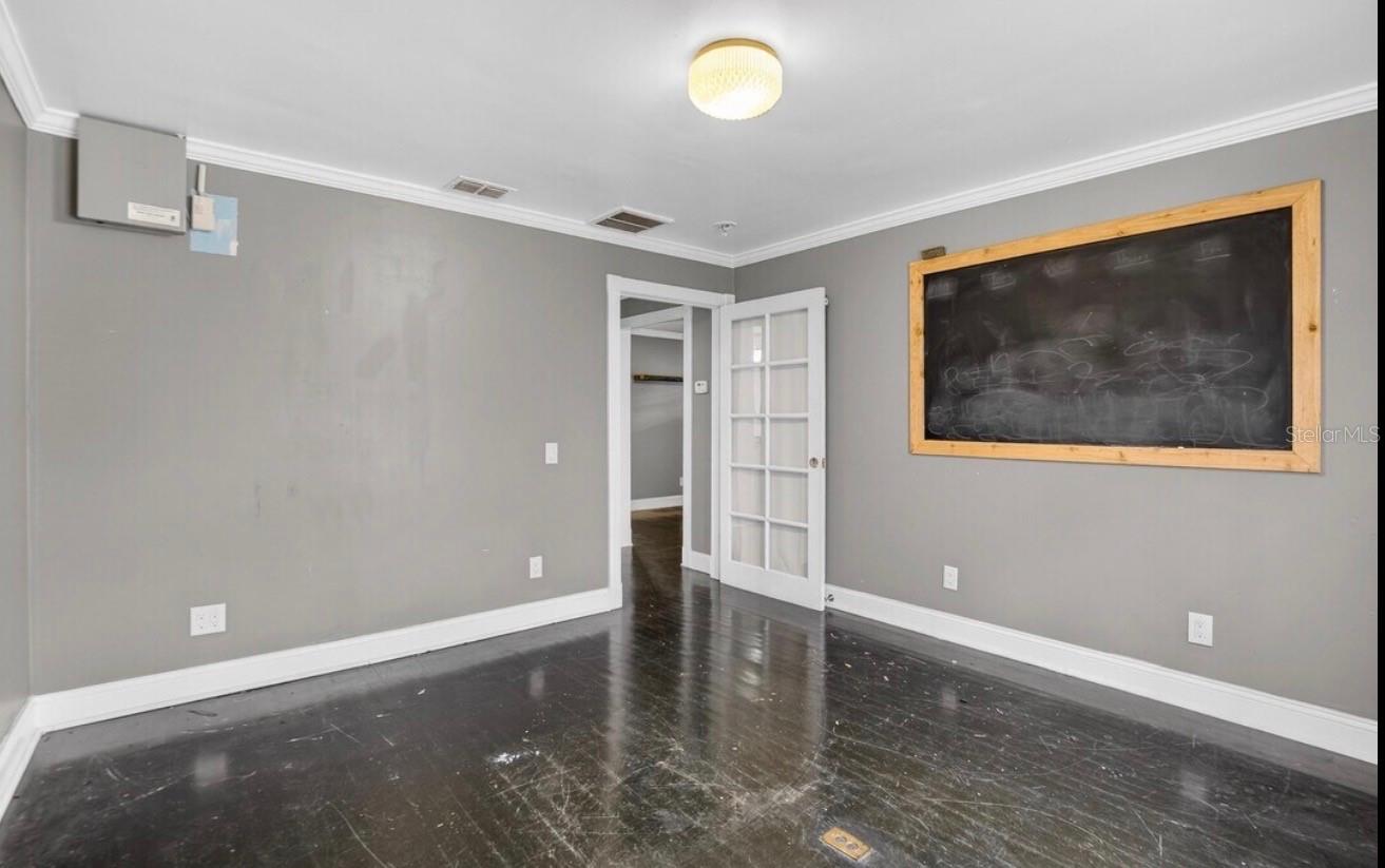 1305 N ARMENIA AVE, TAMPA, FL, 33607