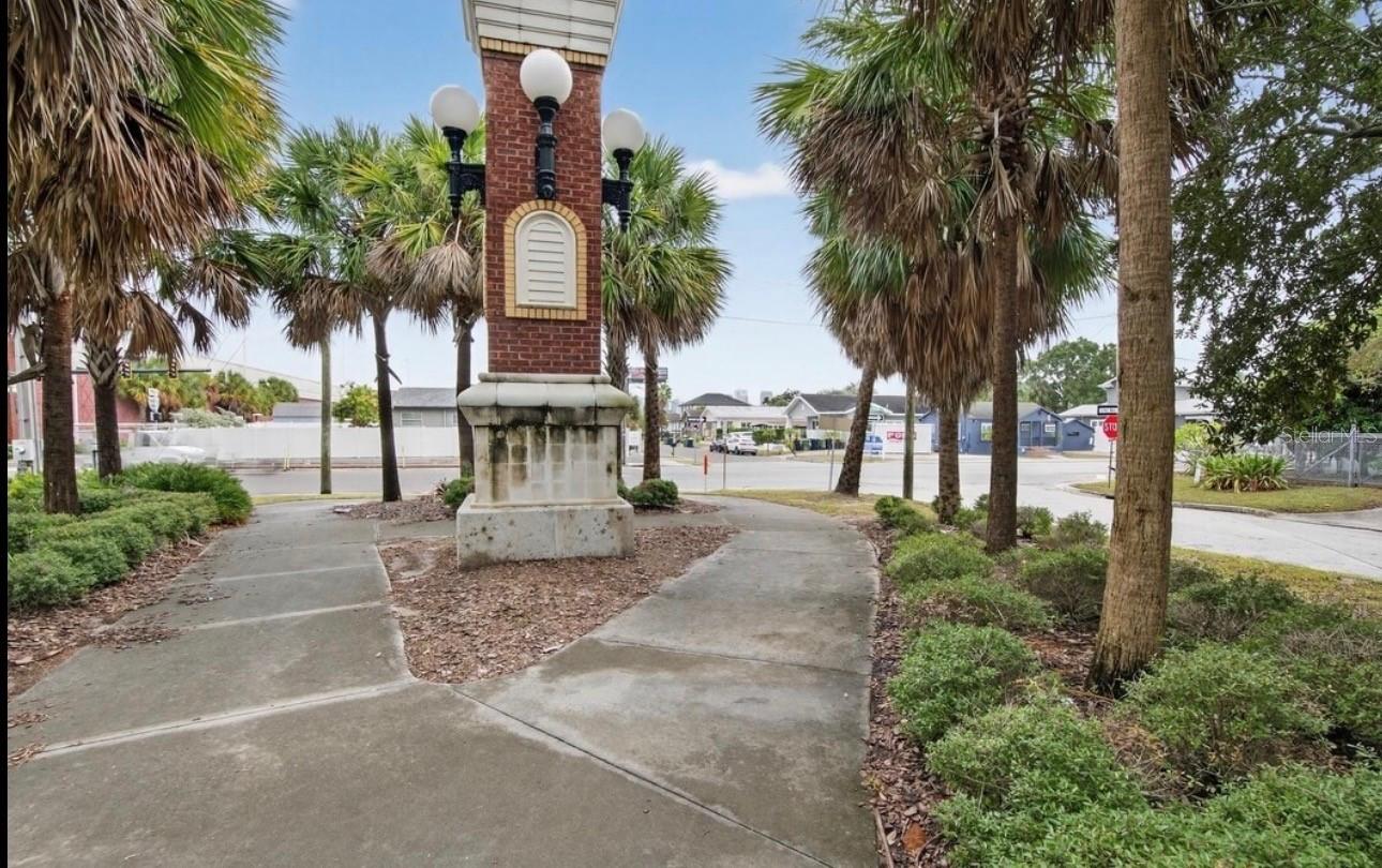 1305 N ARMENIA AVE, TAMPA, FL, 33607