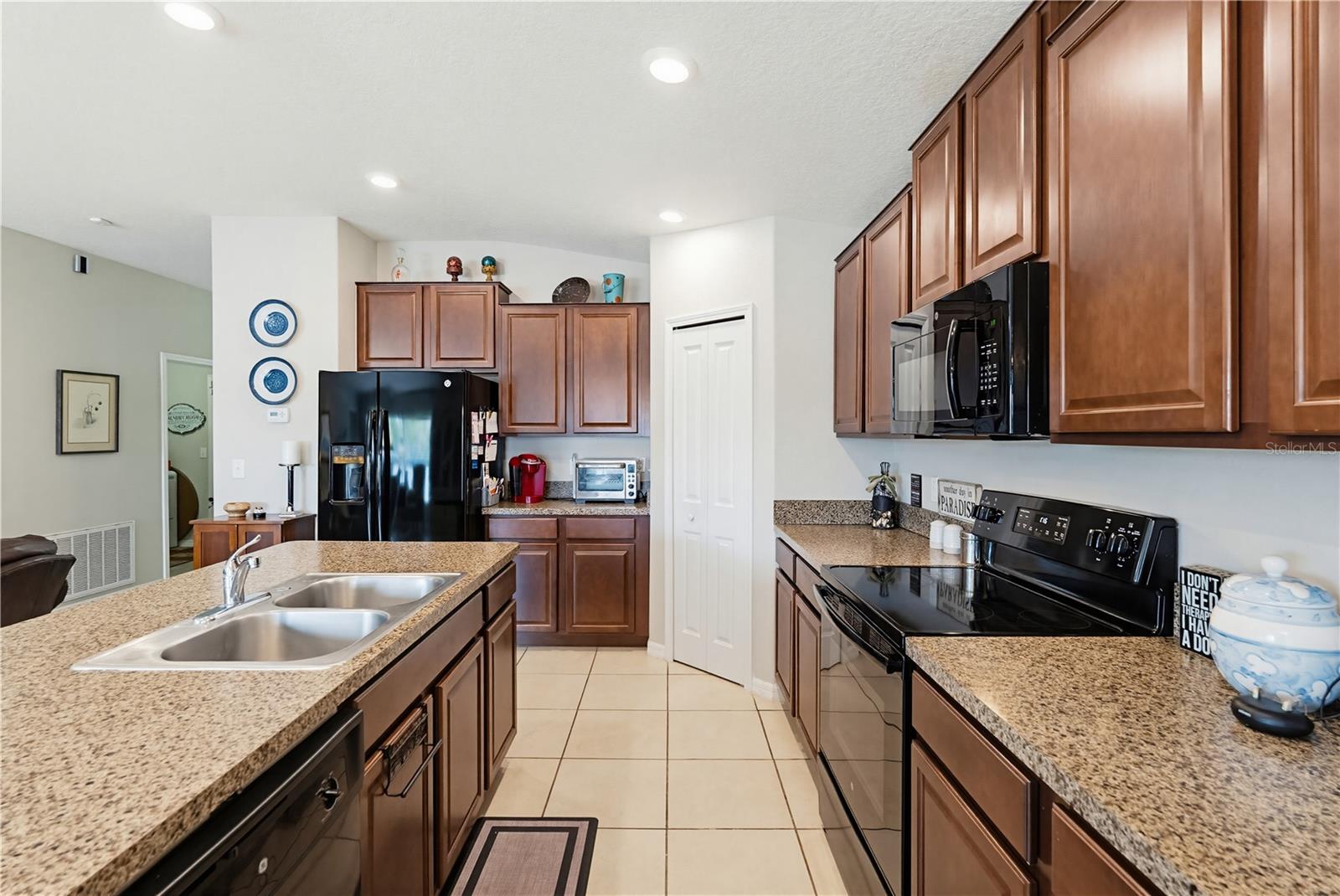 2202 4TH ST SW, RUSKIN, FL, 33570