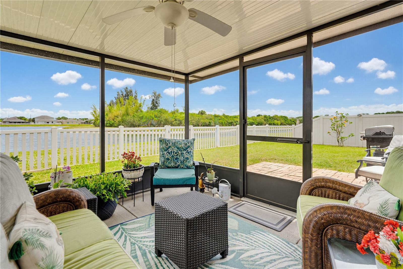 2202 4TH ST SW, RUSKIN, FL, 33570