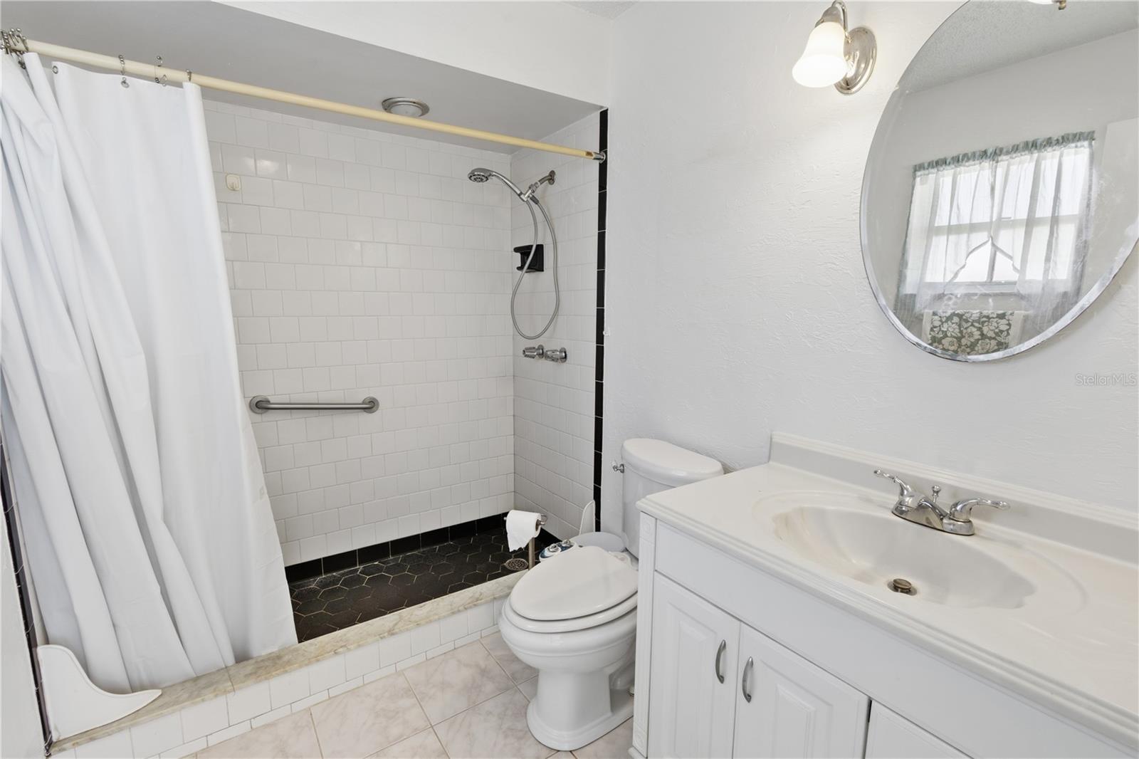 644 E CENTRAL AVE, EAGLE LAKE, FL, 33839