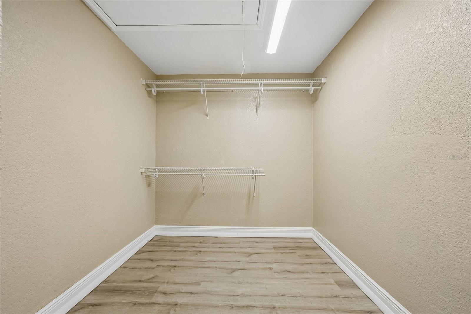 8315 TERRACEWOOD CIR, TAMPA, FL, 33615