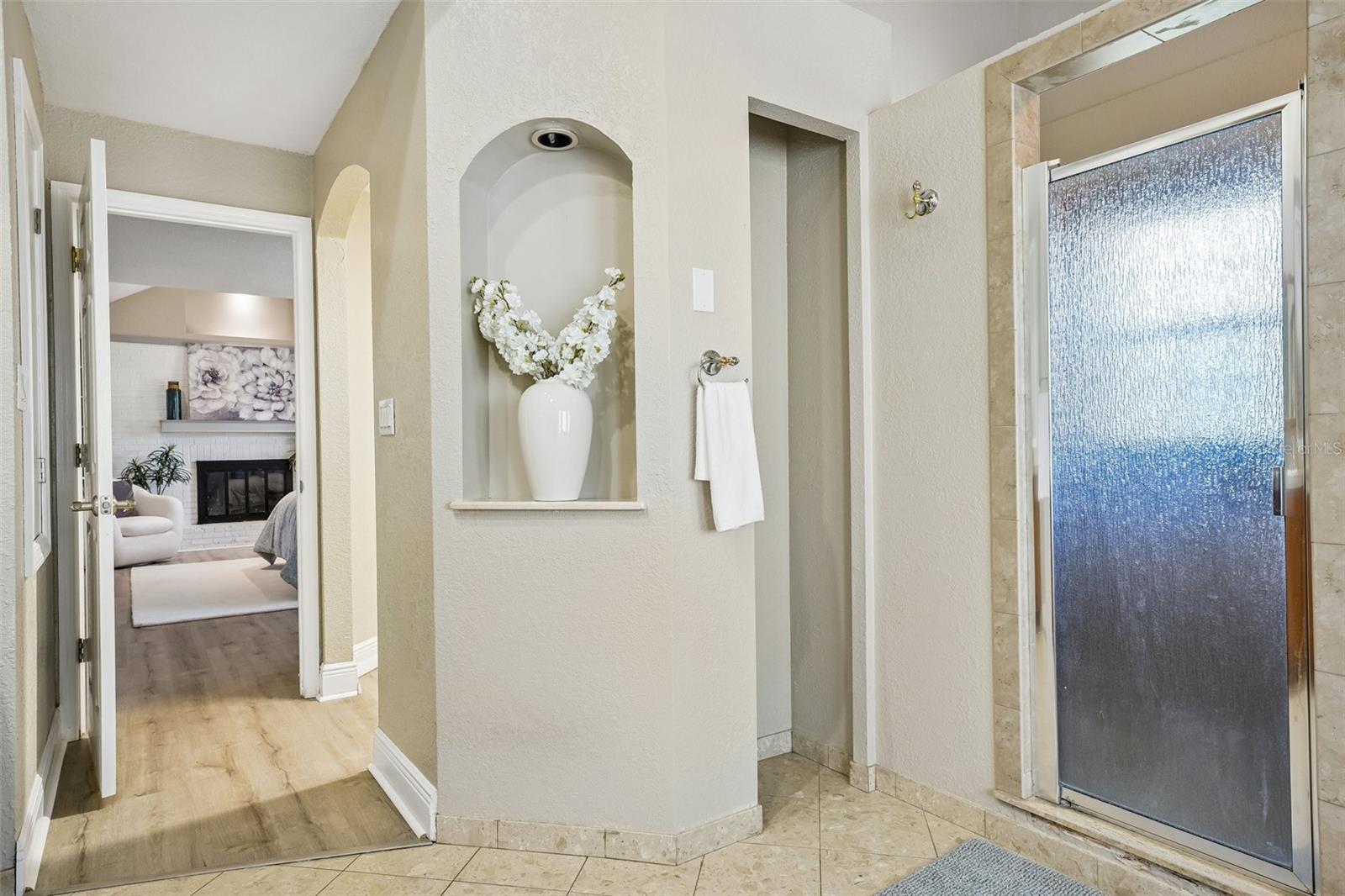 8315 TERRACEWOOD CIR, TAMPA, FL, 33615