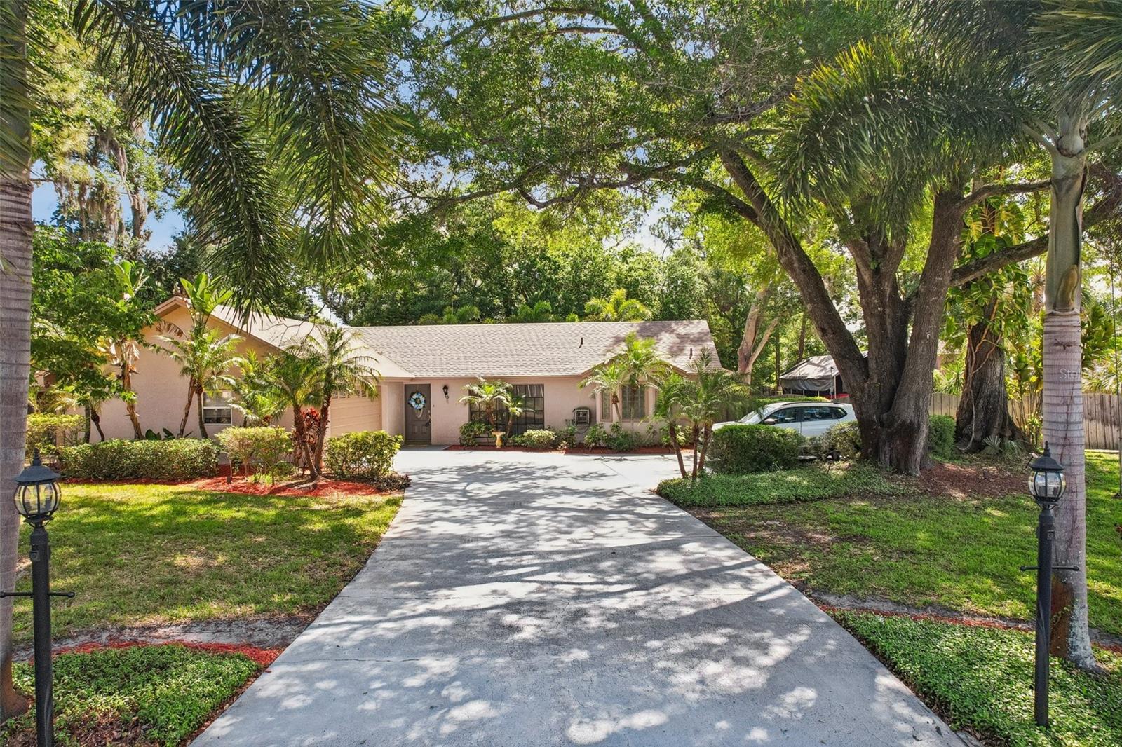 8315 TERRACEWOOD CIR, TAMPA, FL, 33615