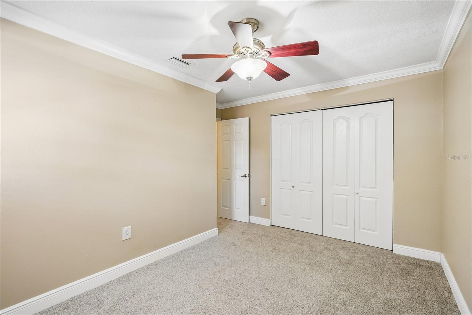 8315 TERRACEWOOD CIR, TAMPA, FL, 33615