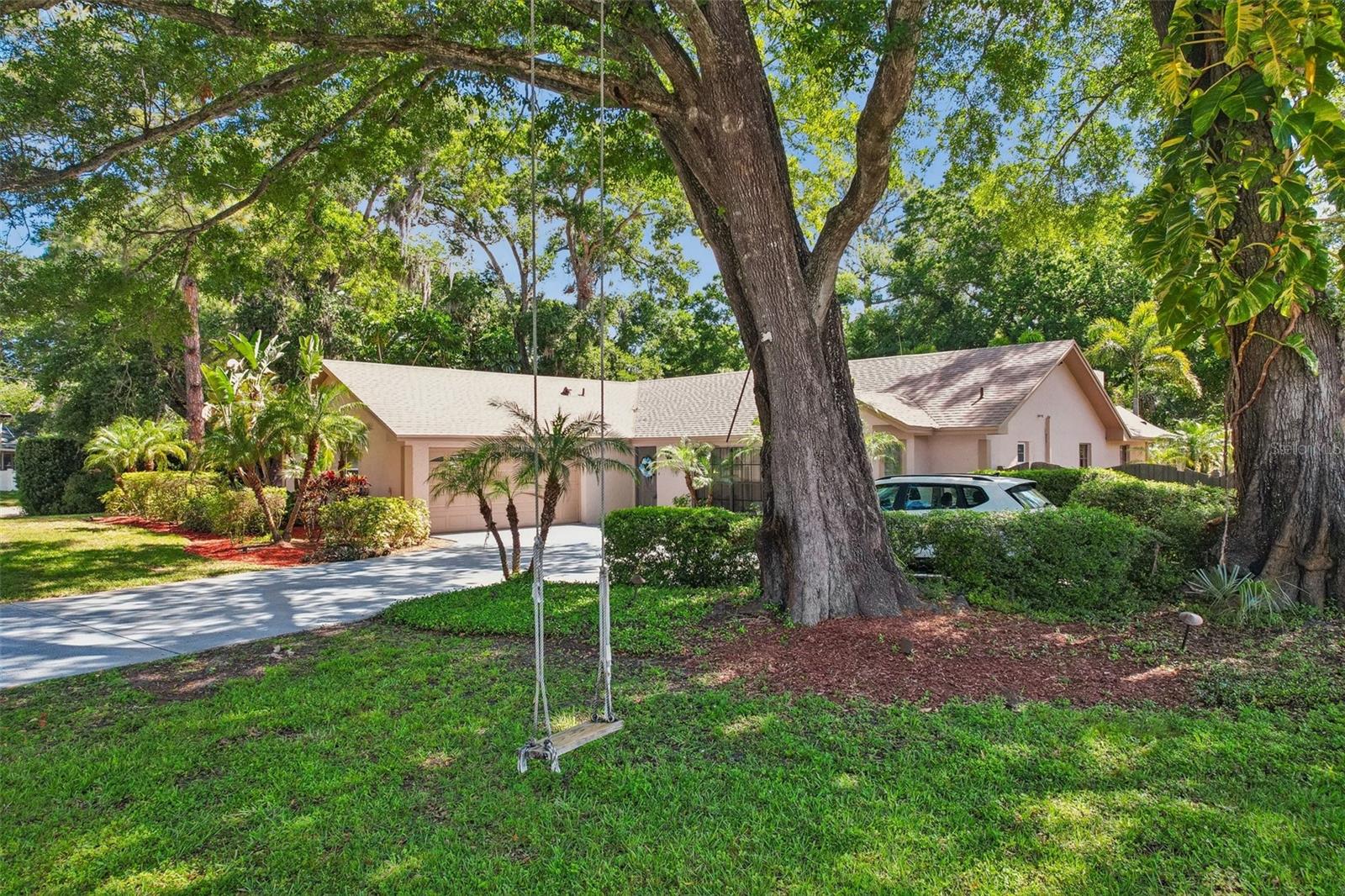 8315 TERRACEWOOD CIR, TAMPA, FL, 33615