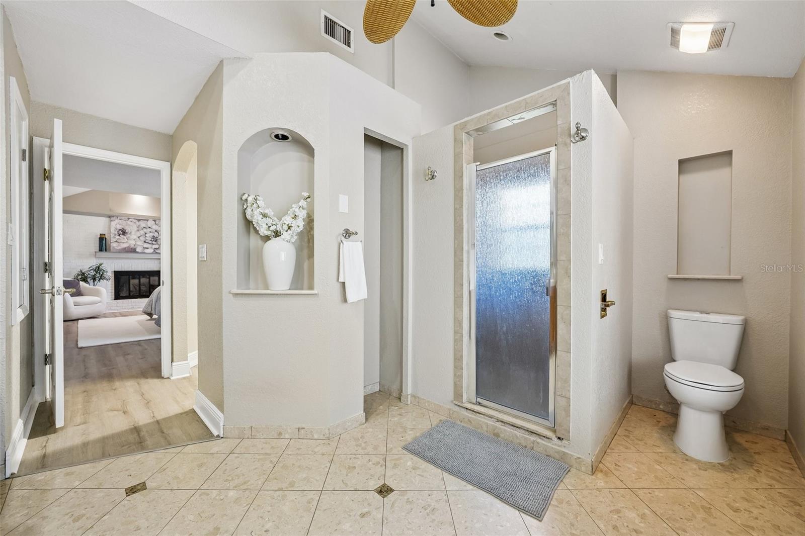 8315 TERRACEWOOD CIR, TAMPA, FL, 33615