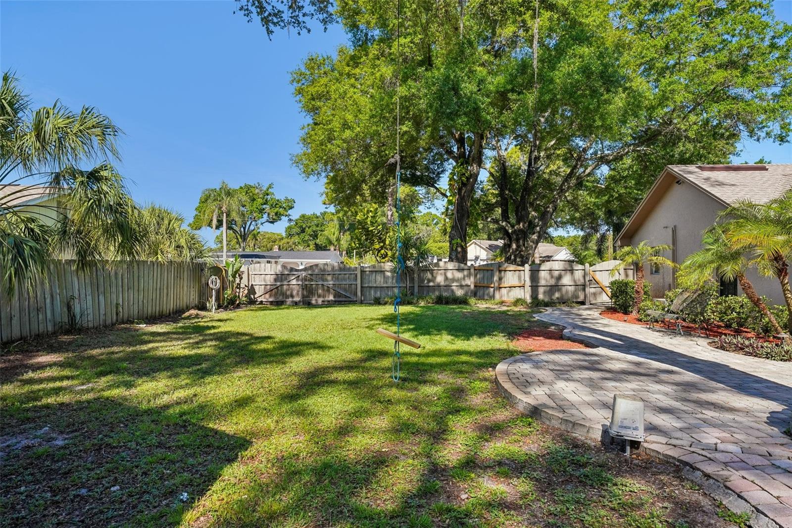 8315 TERRACEWOOD CIR, TAMPA, FL, 33615