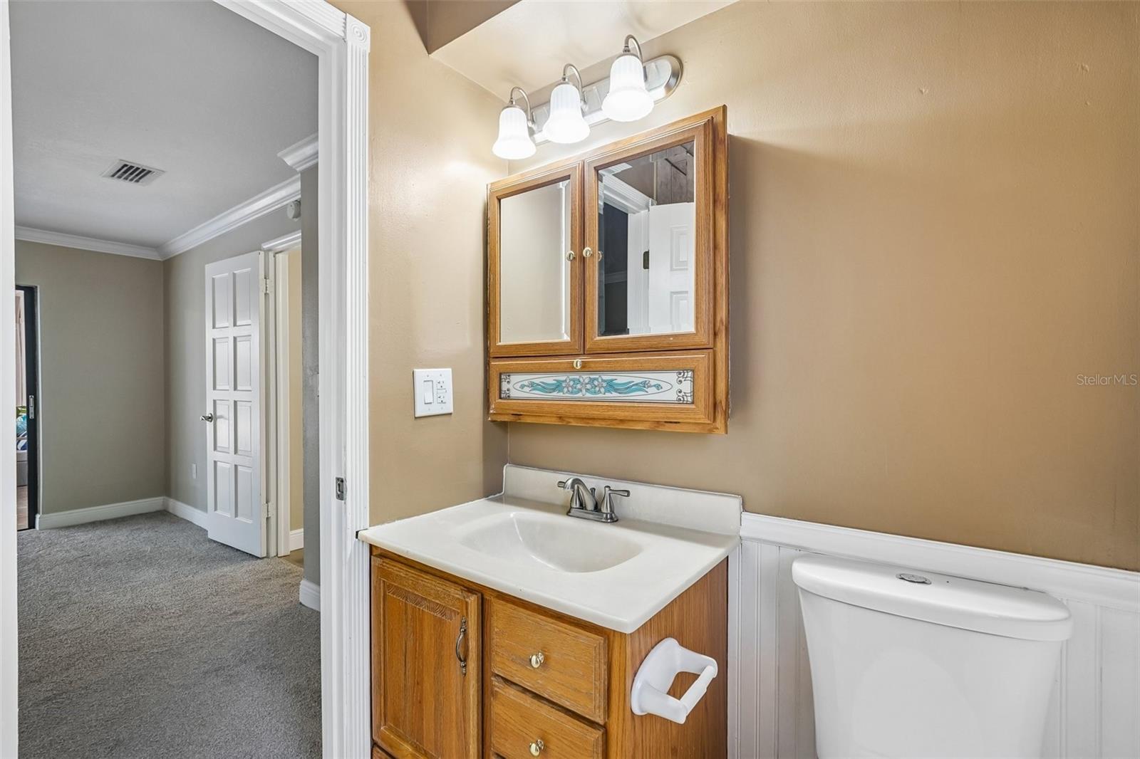 8315 TERRACEWOOD CIR, TAMPA, FL, 33615