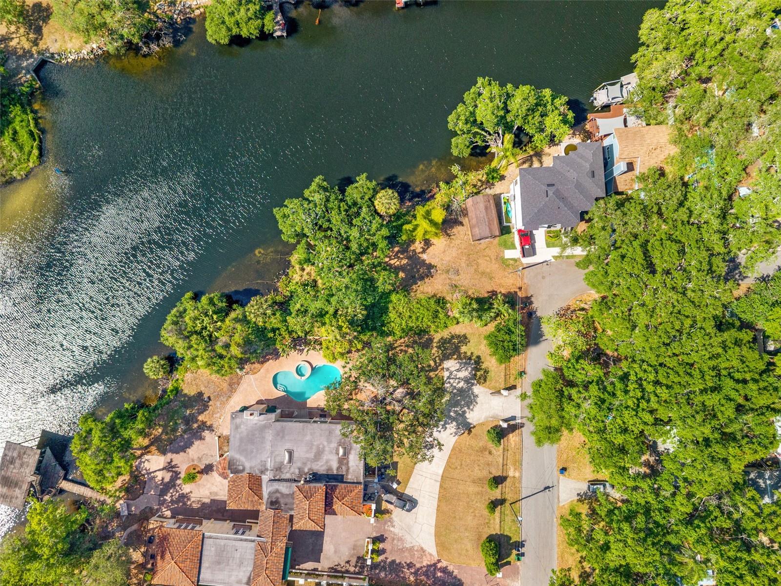 323 W HANLON ST, TAMPA, FL, 33604