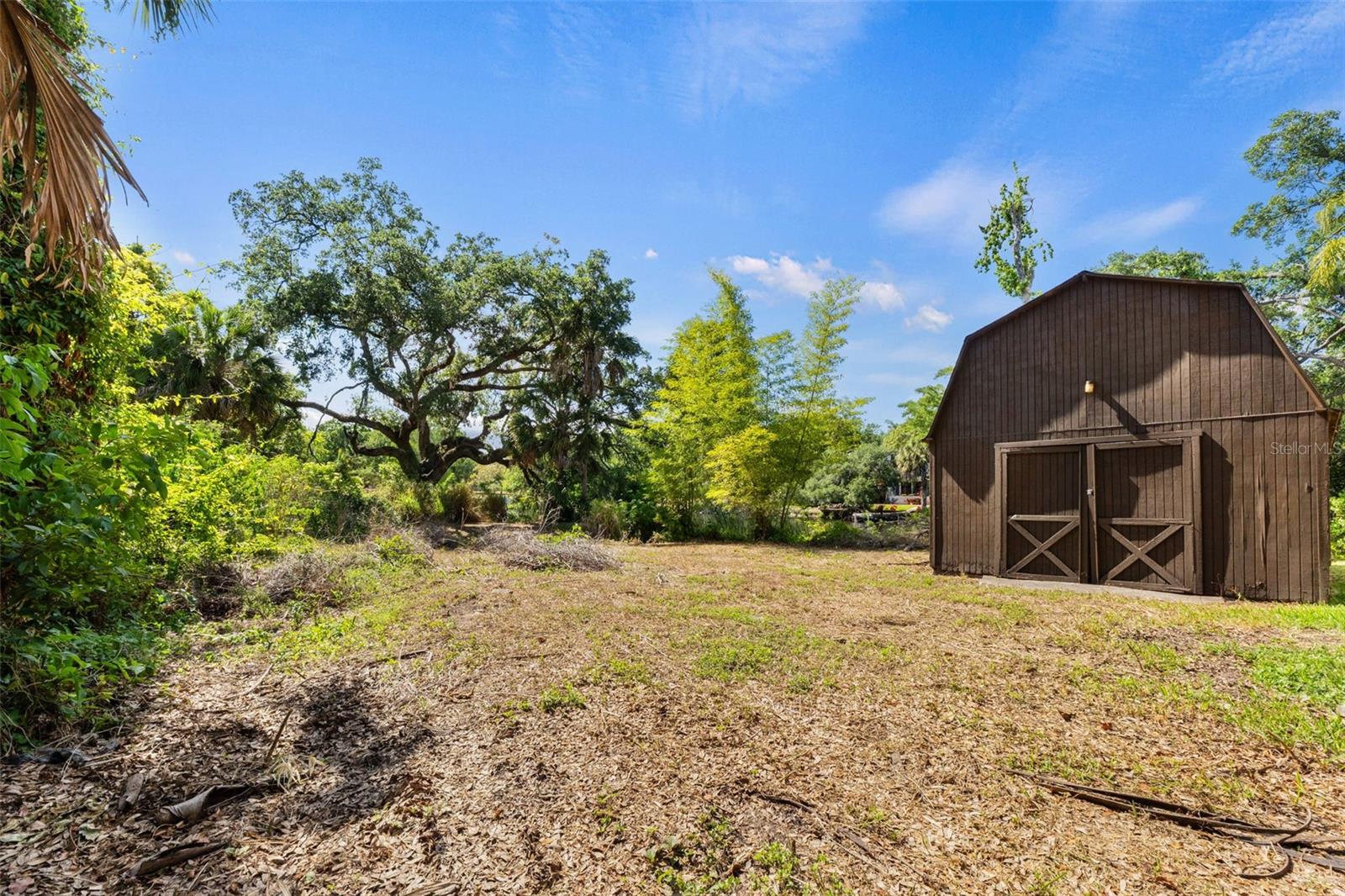 323 W HANLON ST, TAMPA, FL, 33604