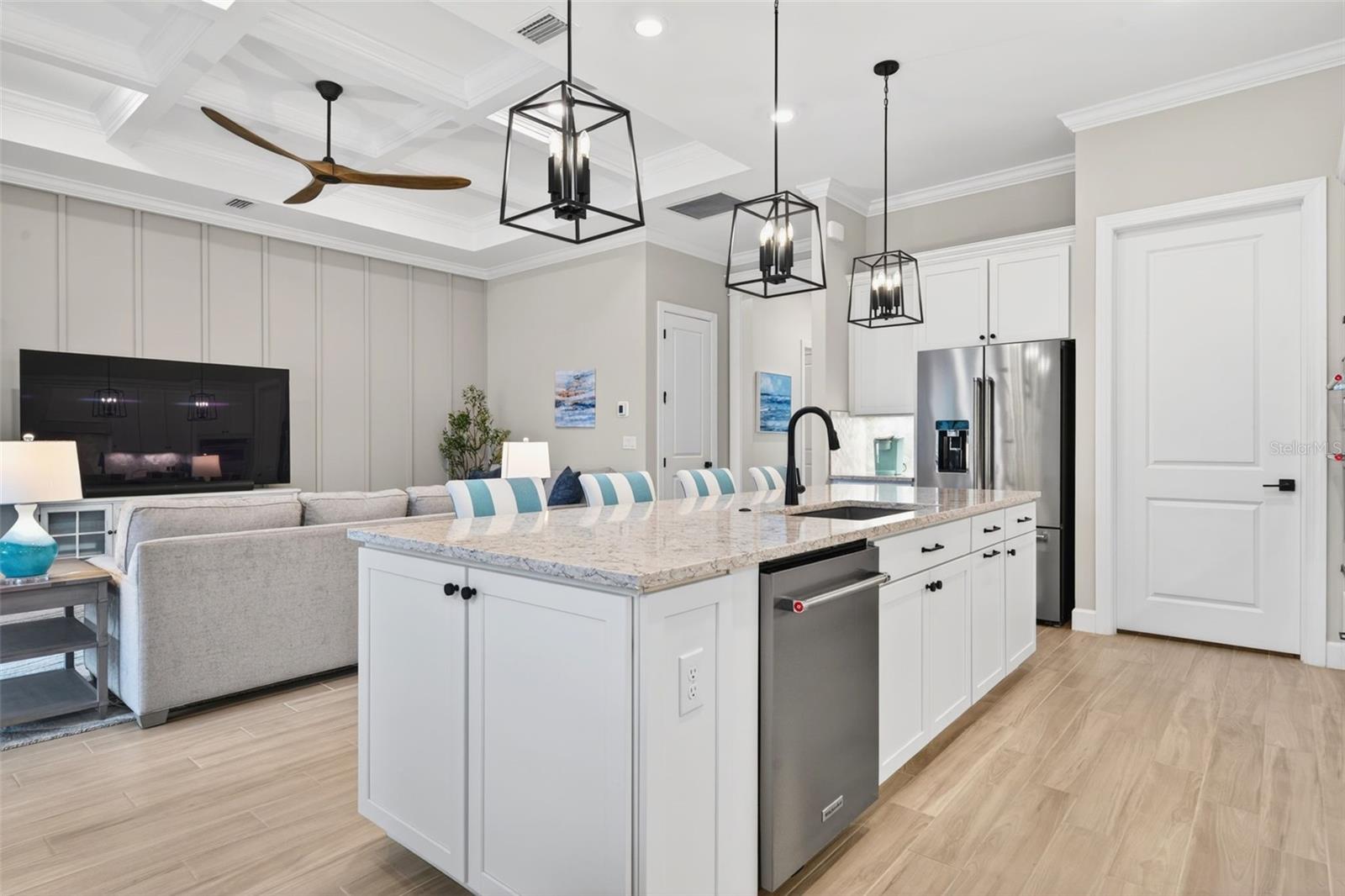 10100 CORAL SHORE DR, ENGLEWOOD, FL, 34223