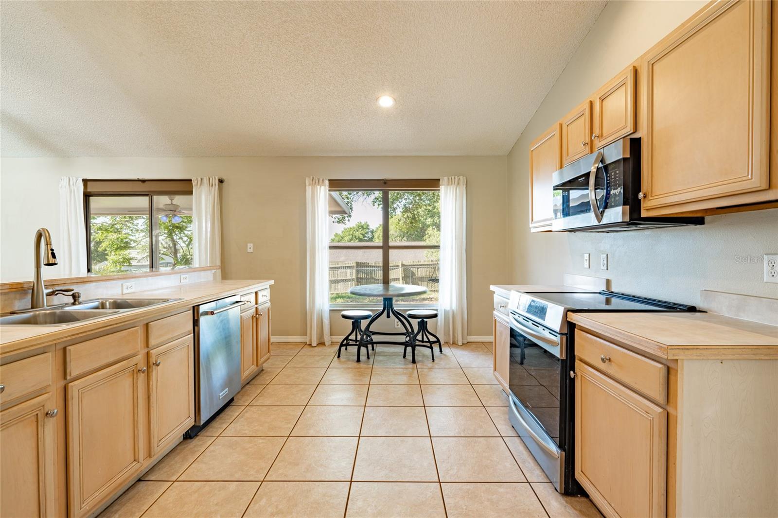 15816 OAKLAND CT, CLERMONT, FL, 34711