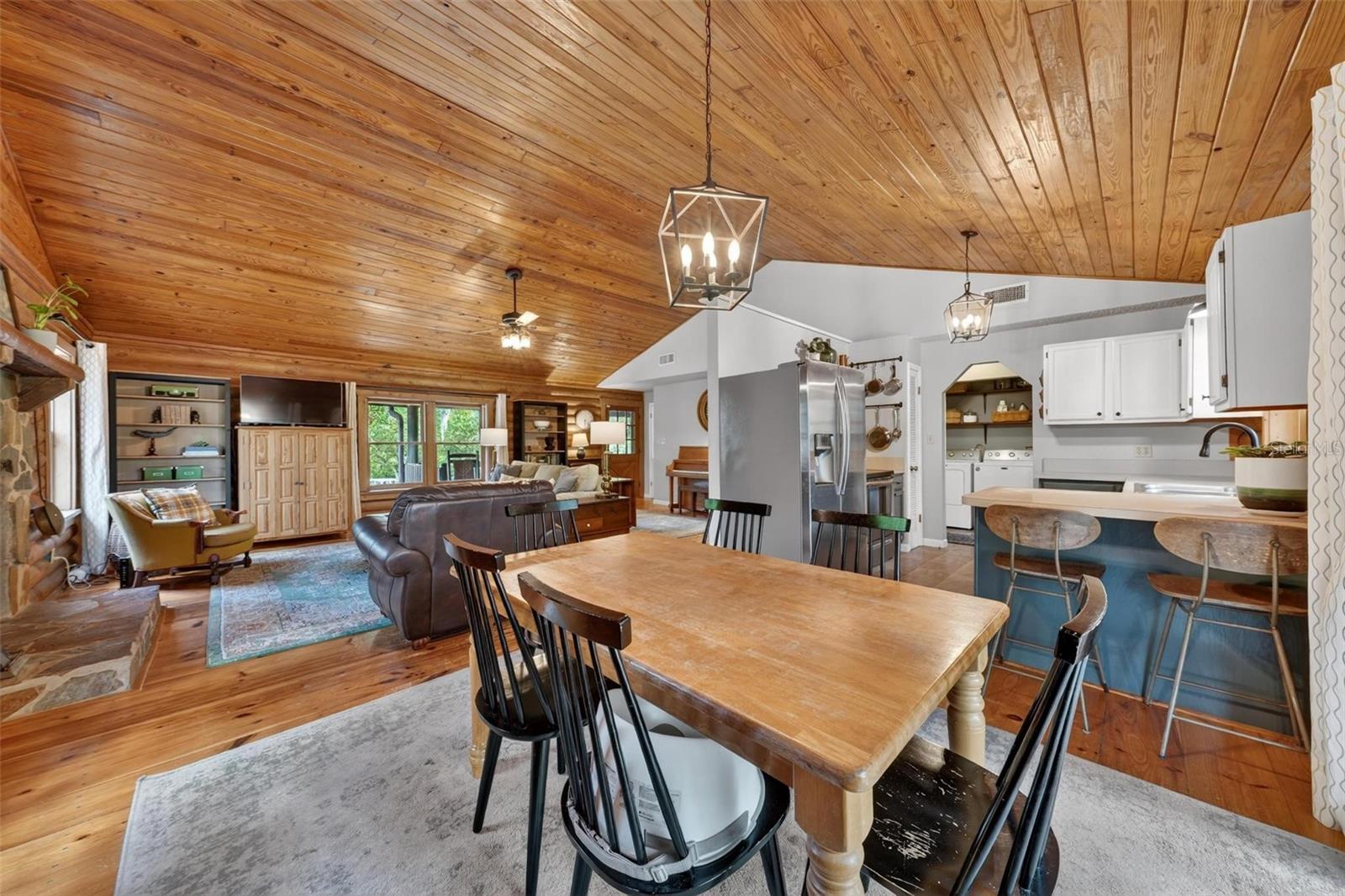 213 BUENA VISTA ST, DEBARY, FL, 32713