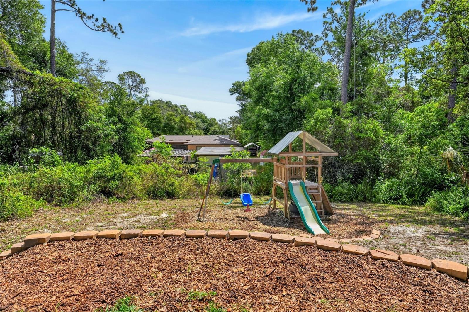 213 BUENA VISTA ST, DEBARY, FL, 32713