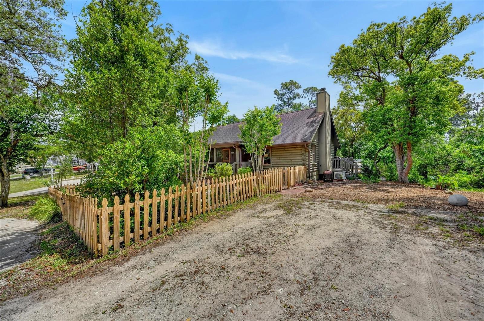 213 BUENA VISTA ST, DEBARY, FL, 32713