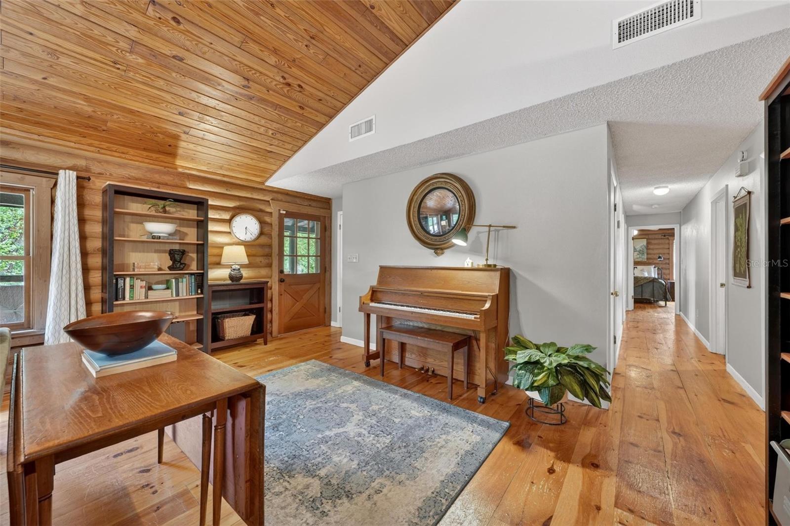 213 BUENA VISTA ST, DEBARY, FL, 32713