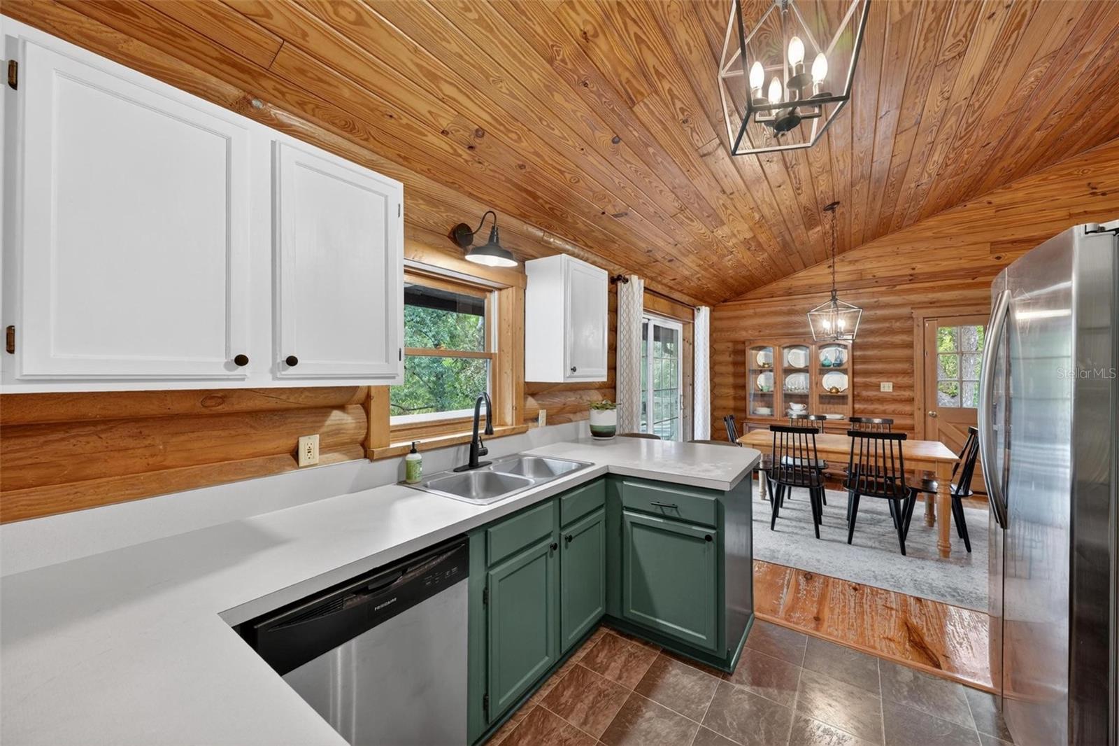 213 BUENA VISTA ST, DEBARY, FL, 32713