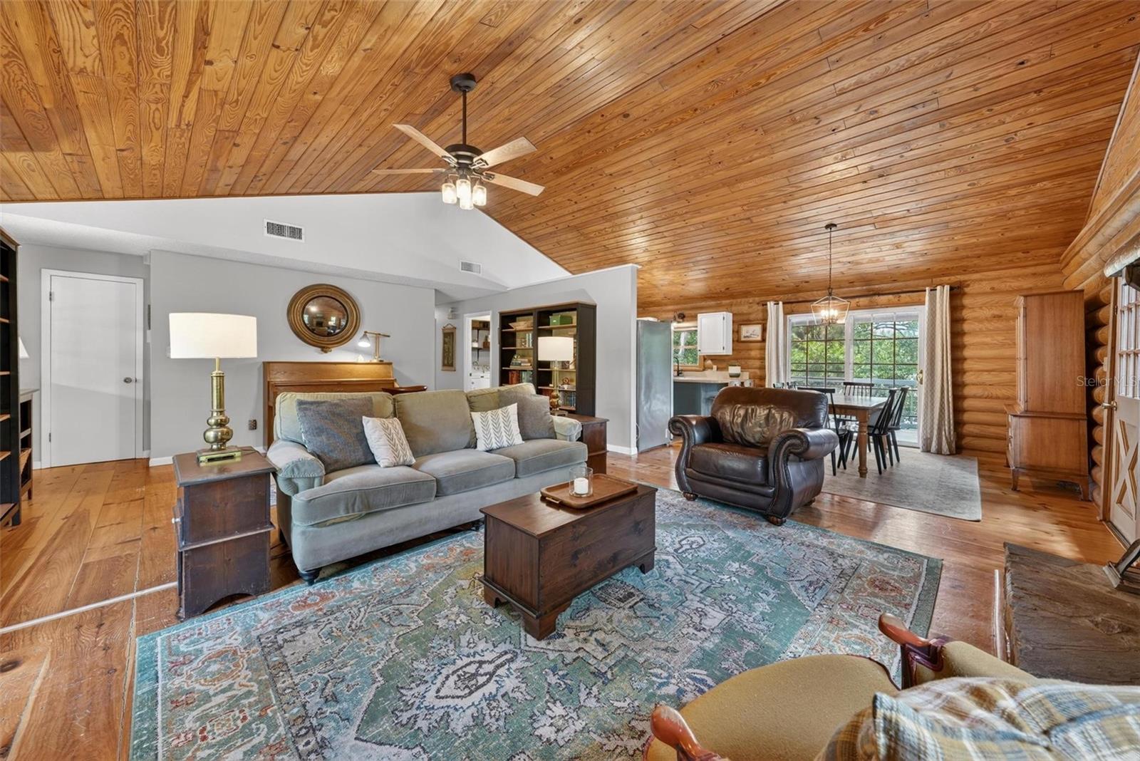 213 BUENA VISTA ST, DEBARY, FL, 32713