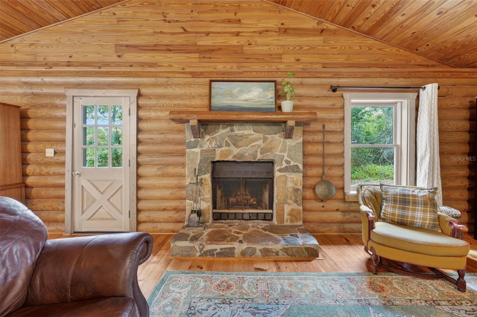 213 BUENA VISTA ST, DEBARY, FL, 32713