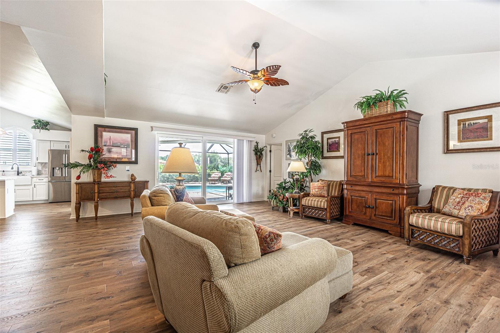 6132 SILVER OAKS DR, ZEPHYRHILLS, FL, 33542