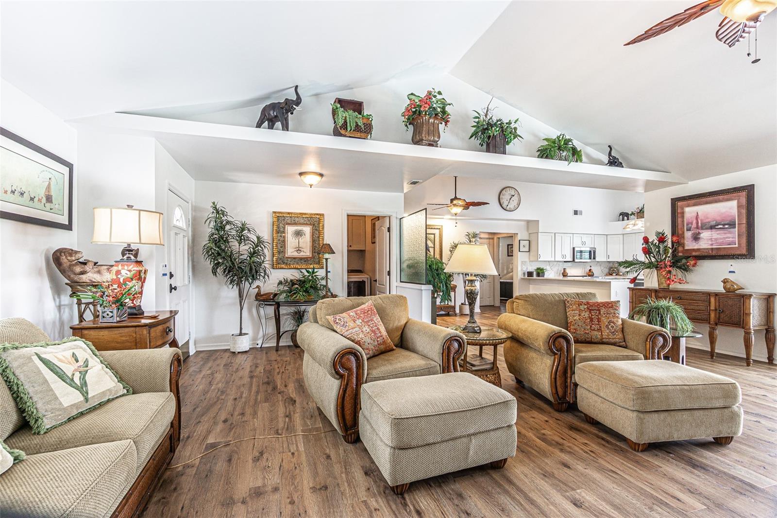 6132 SILVER OAKS DR, ZEPHYRHILLS, FL, 33542