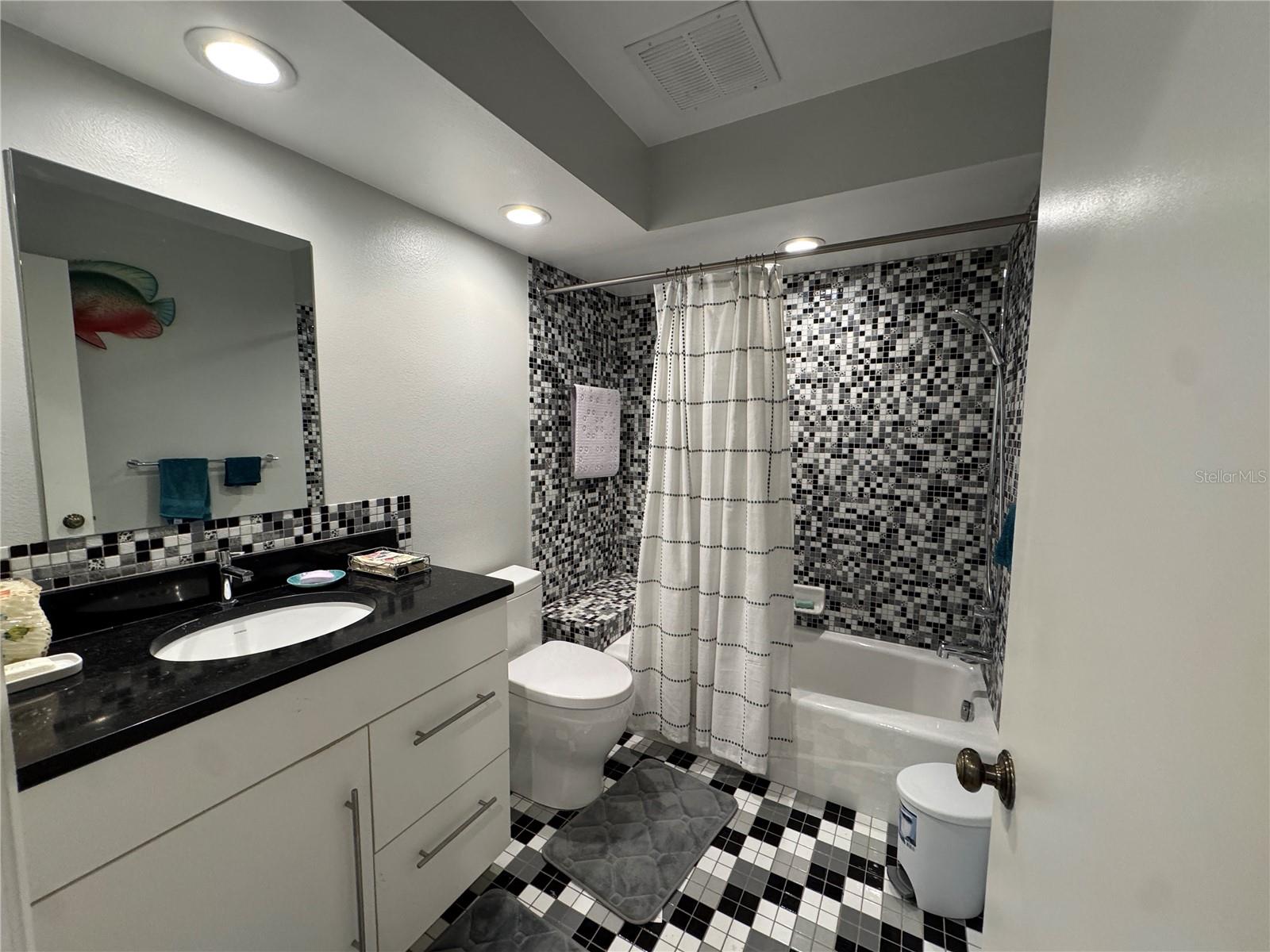 5371 CRESTLAKE BLVD #68, SARASOTA, FL, 34233