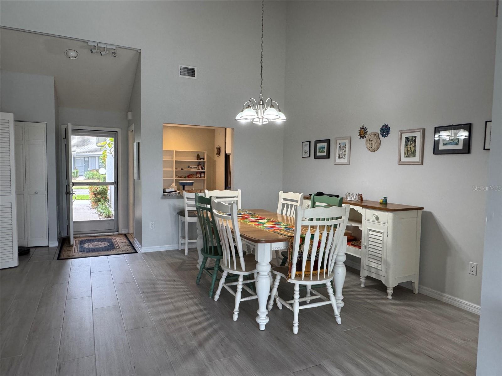 5371 CRESTLAKE BLVD #68, SARASOTA, FL, 34233