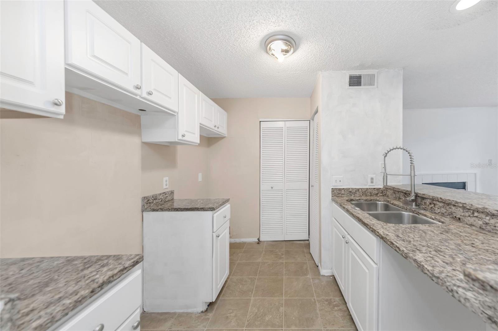 115 112TH AVE NE #703, ST PETERSBURG, FL, 33716