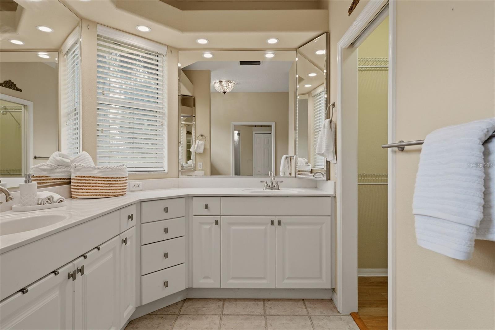 2081 TOCOBAGA LN, NOKOMIS, FL, 34275