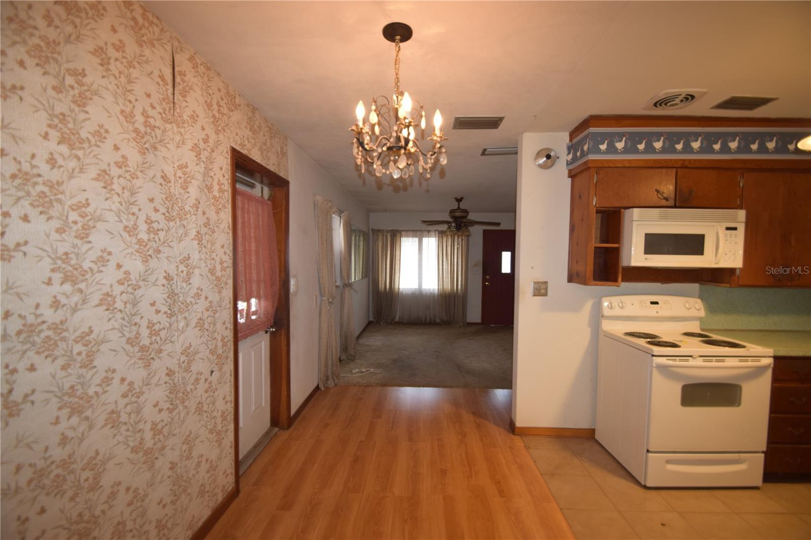 431 HAMPTON AVE, LAKELAND, FL, 33801