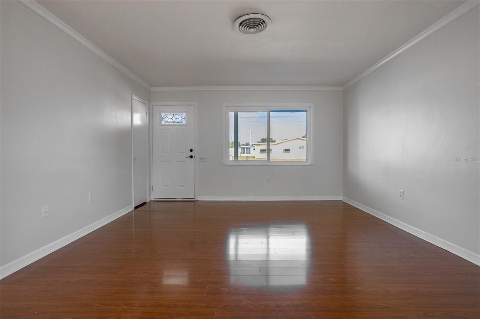 9317 CRESTVIEW ST, SEMINOLE, FL, 33772