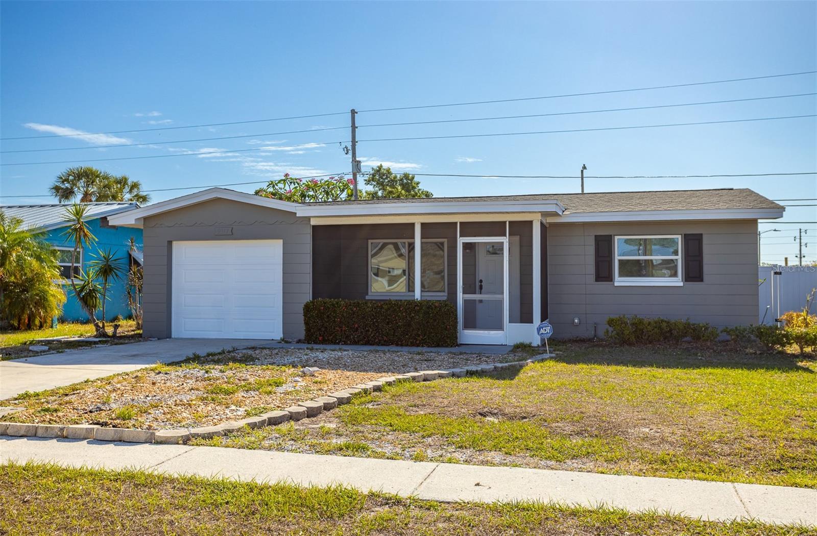 9317 CRESTVIEW ST, SEMINOLE, FL, 33772