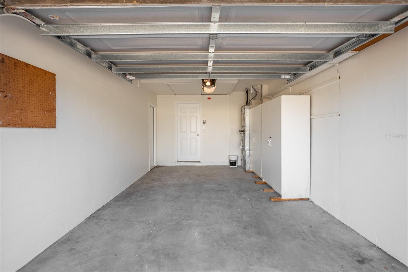 9317 CRESTVIEW ST, SEMINOLE, FL, 33772