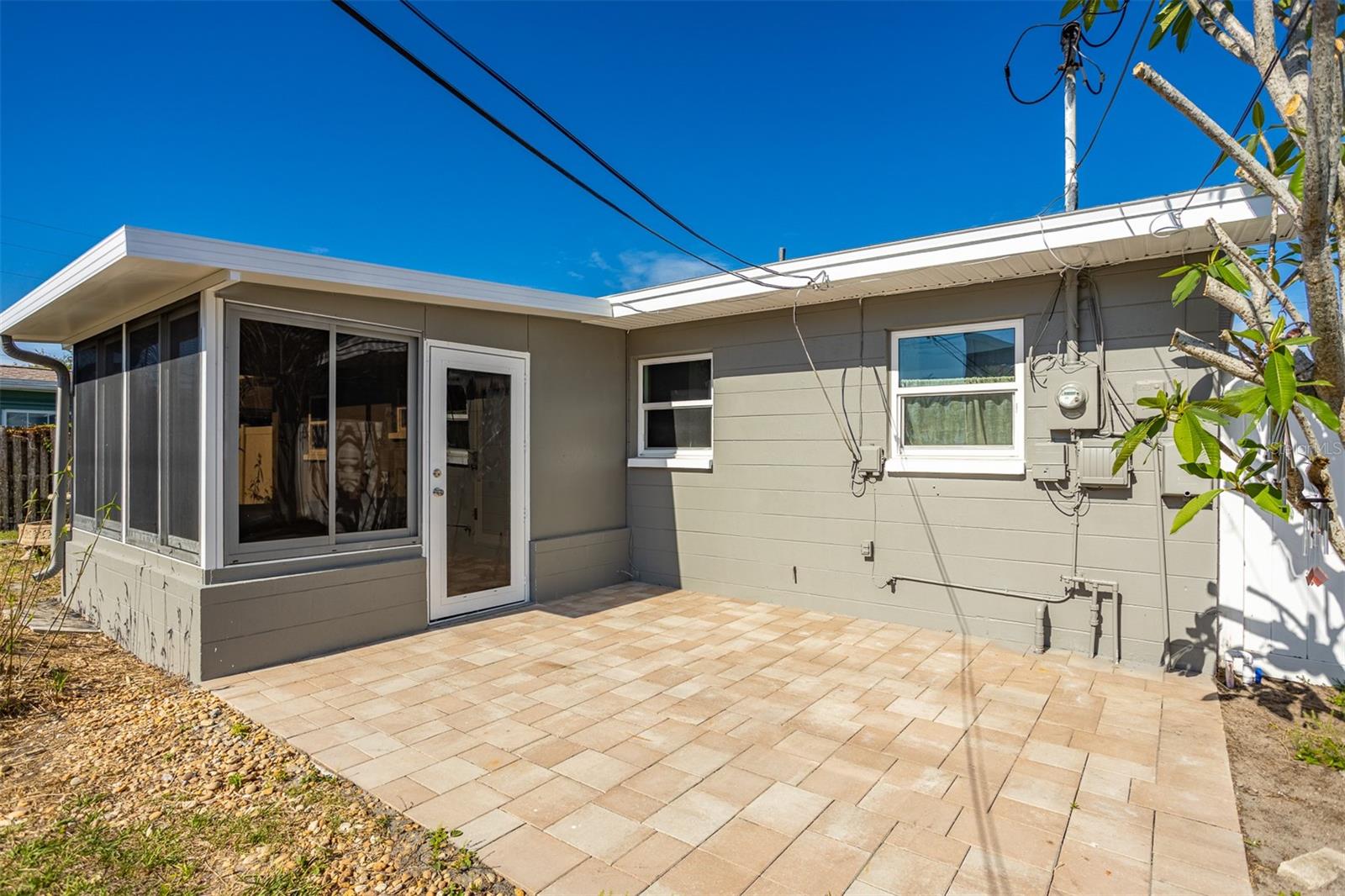 9317 CRESTVIEW ST, SEMINOLE, FL, 33772