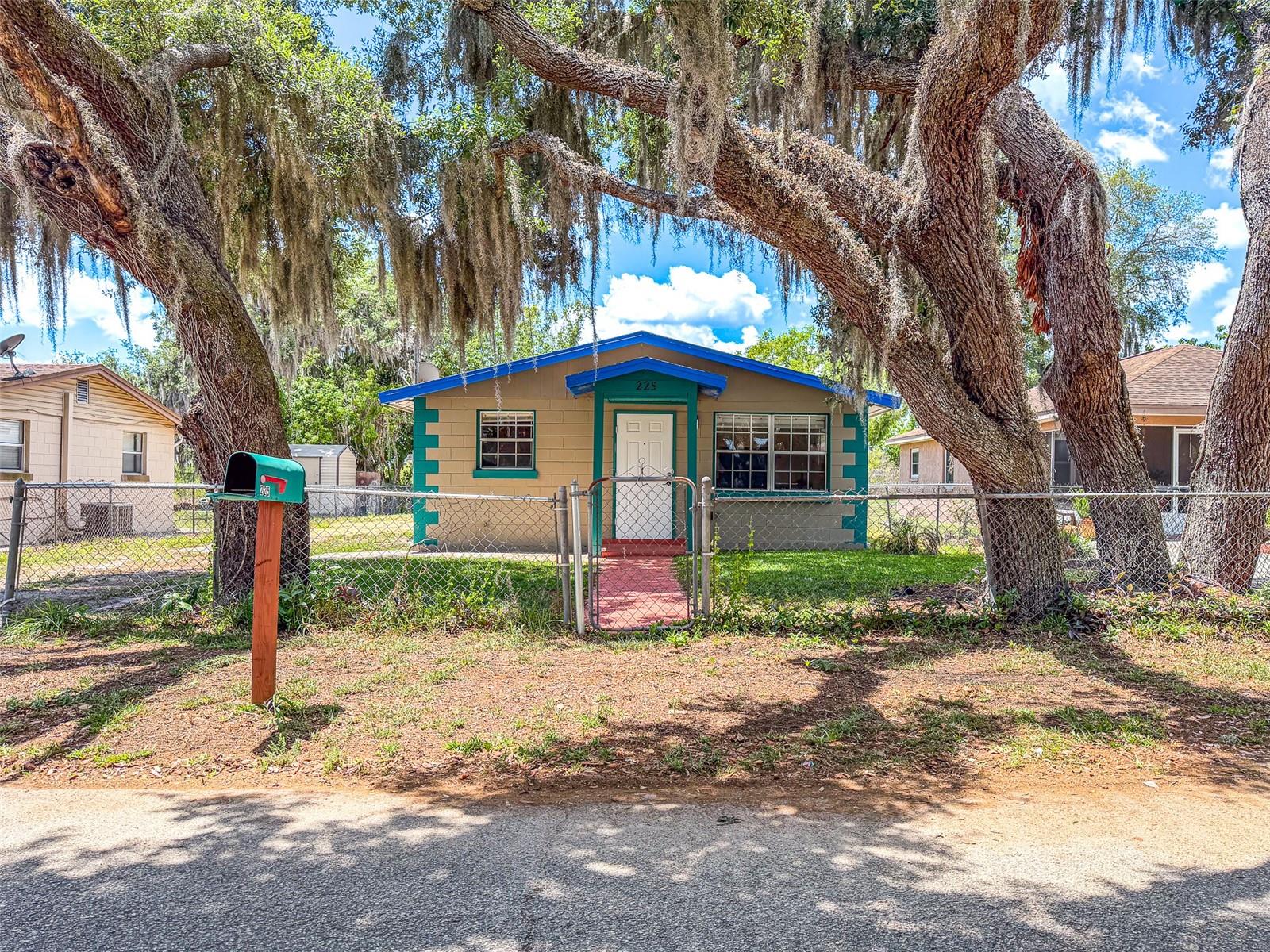 225 W NORTHSIDE DR, LAKE WALES, FL, 33853
