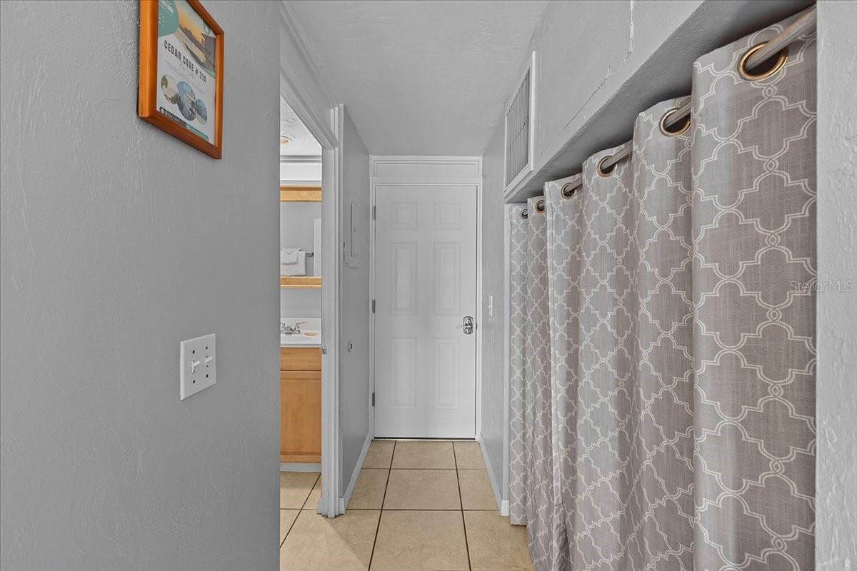 82 2ND ST #D5, CEDAR KEY, FL, 32625