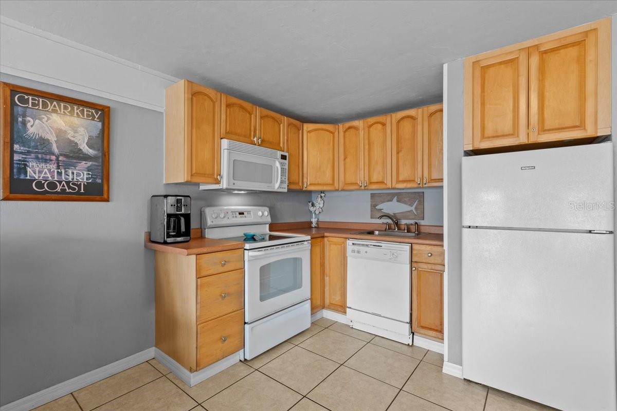 82 2ND ST #D5, CEDAR KEY, FL, 32625