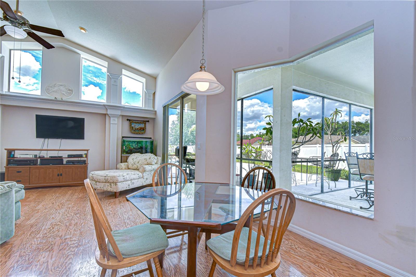 2833 MOSSY TIMBER TRL, VALRICO, FL, 33596